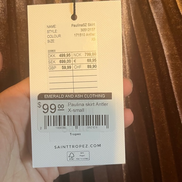 Velvet skirt - Picture 3 of 4